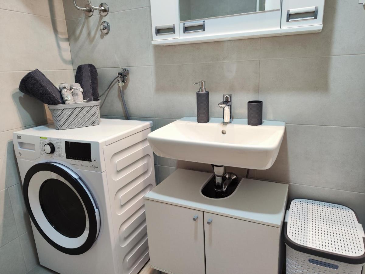 Zvezdara Blue Star Apartment Белград Екстериор снимка